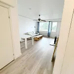 Modern 2 Bedrooms At Διαμέρισμα