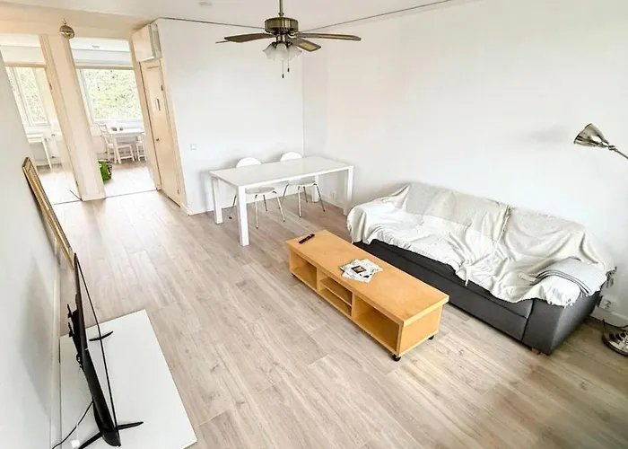 Modern 2 Bedrooms At *