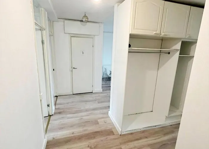 Modern 2 Bedrooms At Apartamento Espoo